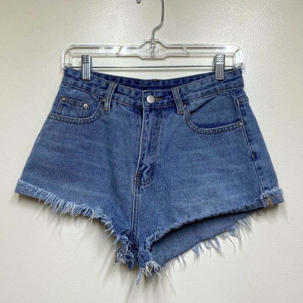 Shein Light Wash High Rise Cutoff Jean Shorts Frayed Hem